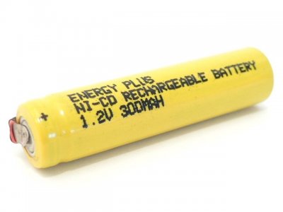 Bateria Ni-Cd R3 AAA 1,2V con leng�eta 240 mA